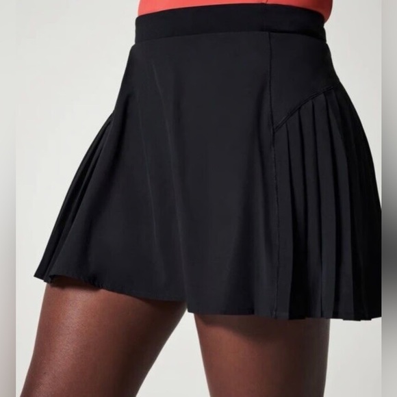 Spanx Get Moving Skort- Very Black-Large - Picture 1 of 9